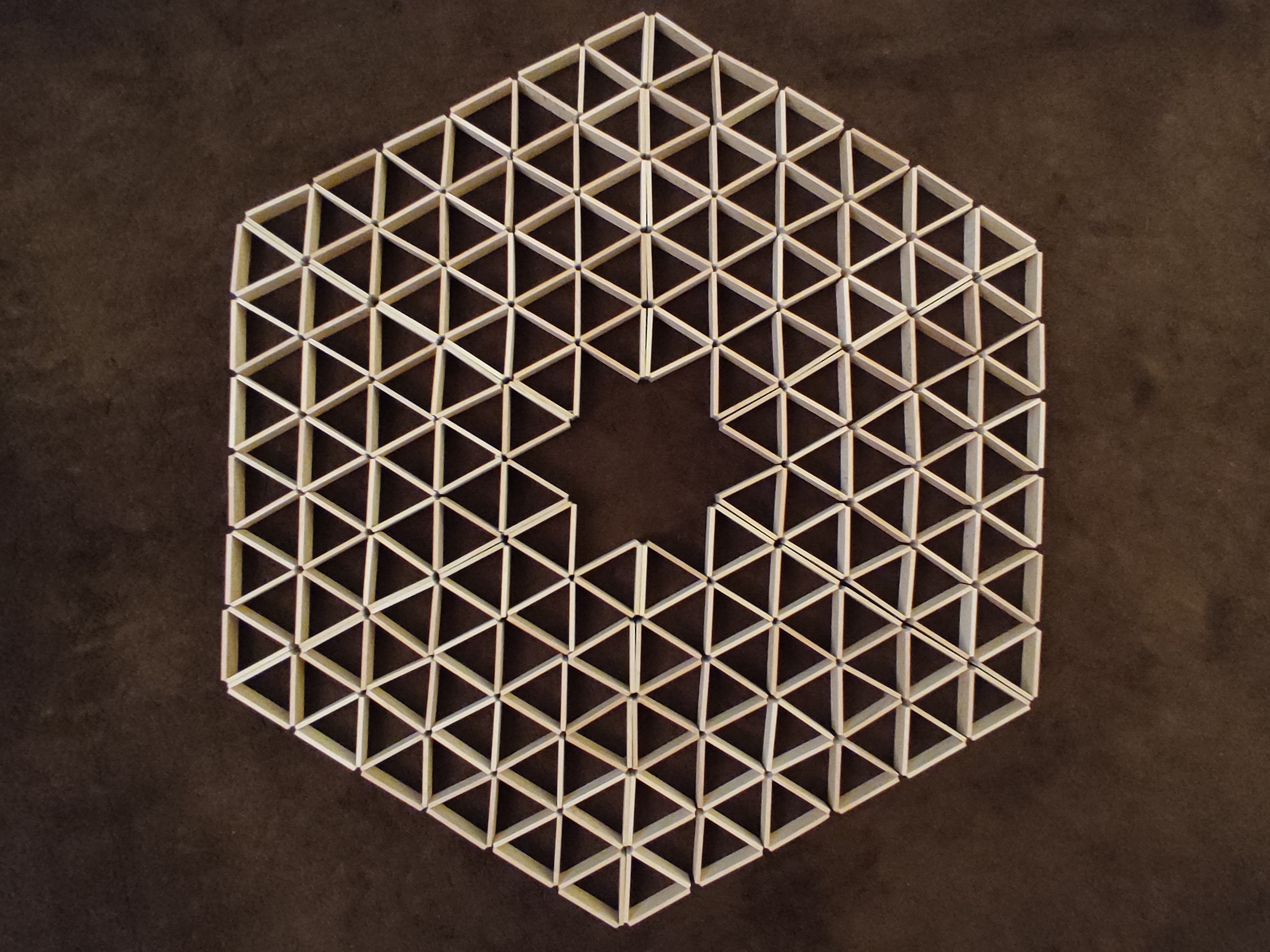 004b. Hexagon, zvýraznění tělesových úhlopříček krychle.