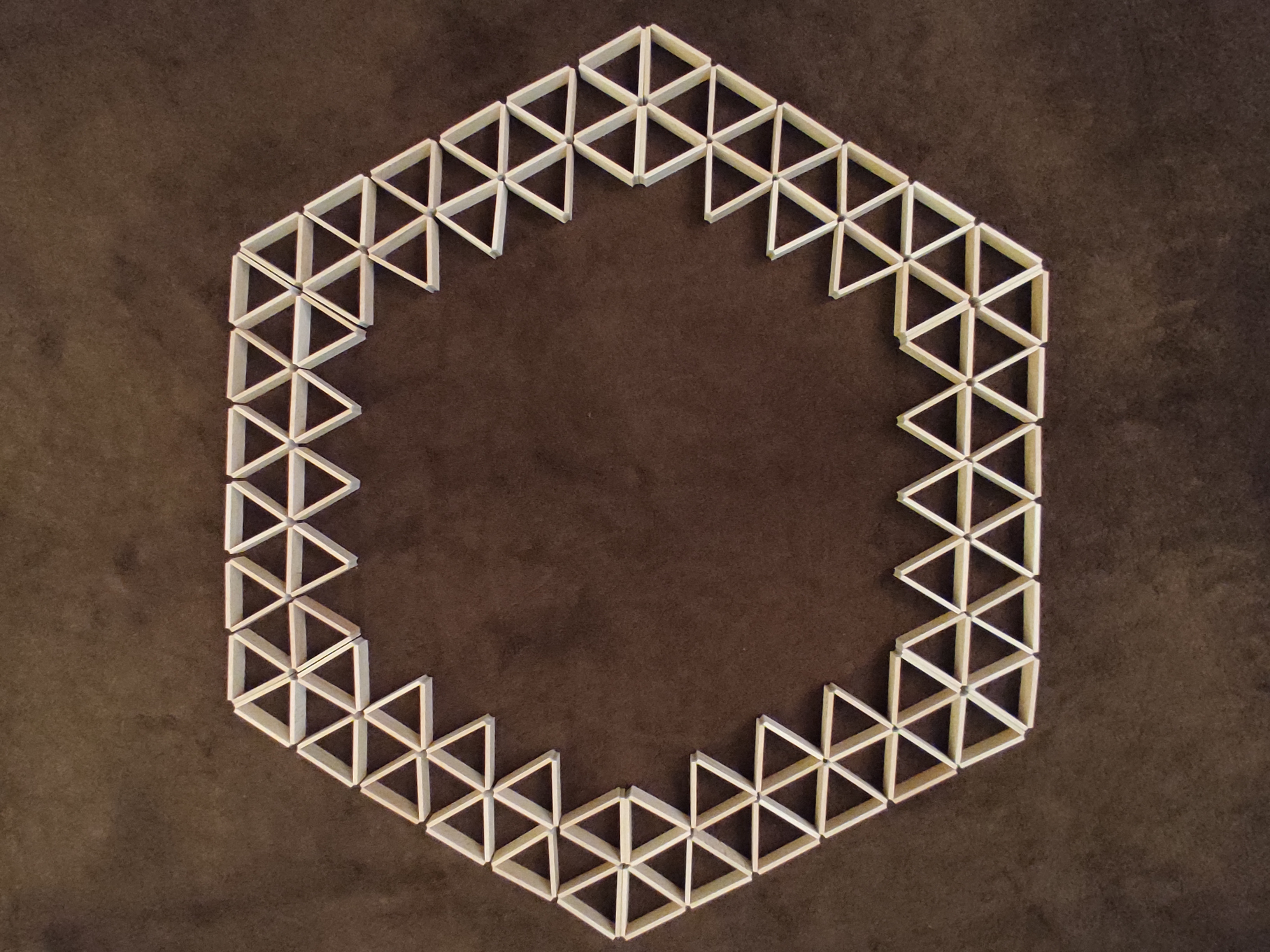 004e.Hexagon, zvýraznění tělesových úhlopříček krychle.